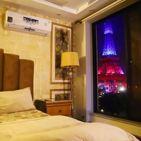Adara Suites Lahore Buitenkant foto
