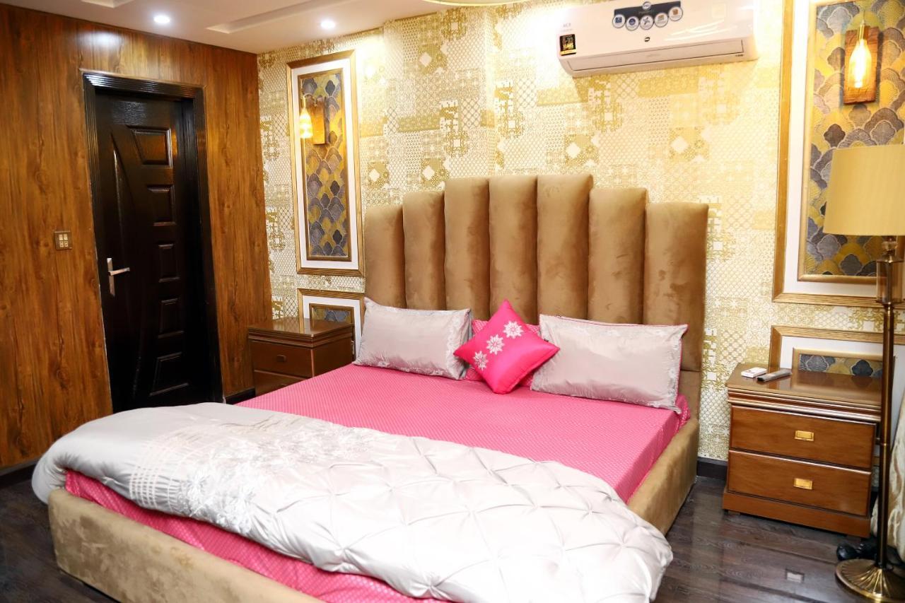 Adara Suites Lahore Buitenkant foto