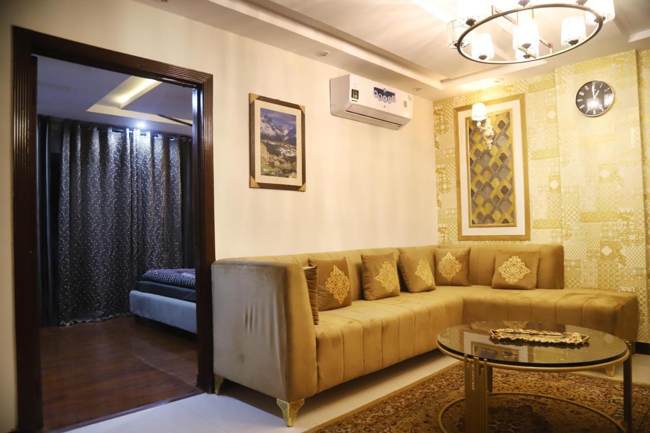 Adara Suites Lahore Buitenkant foto