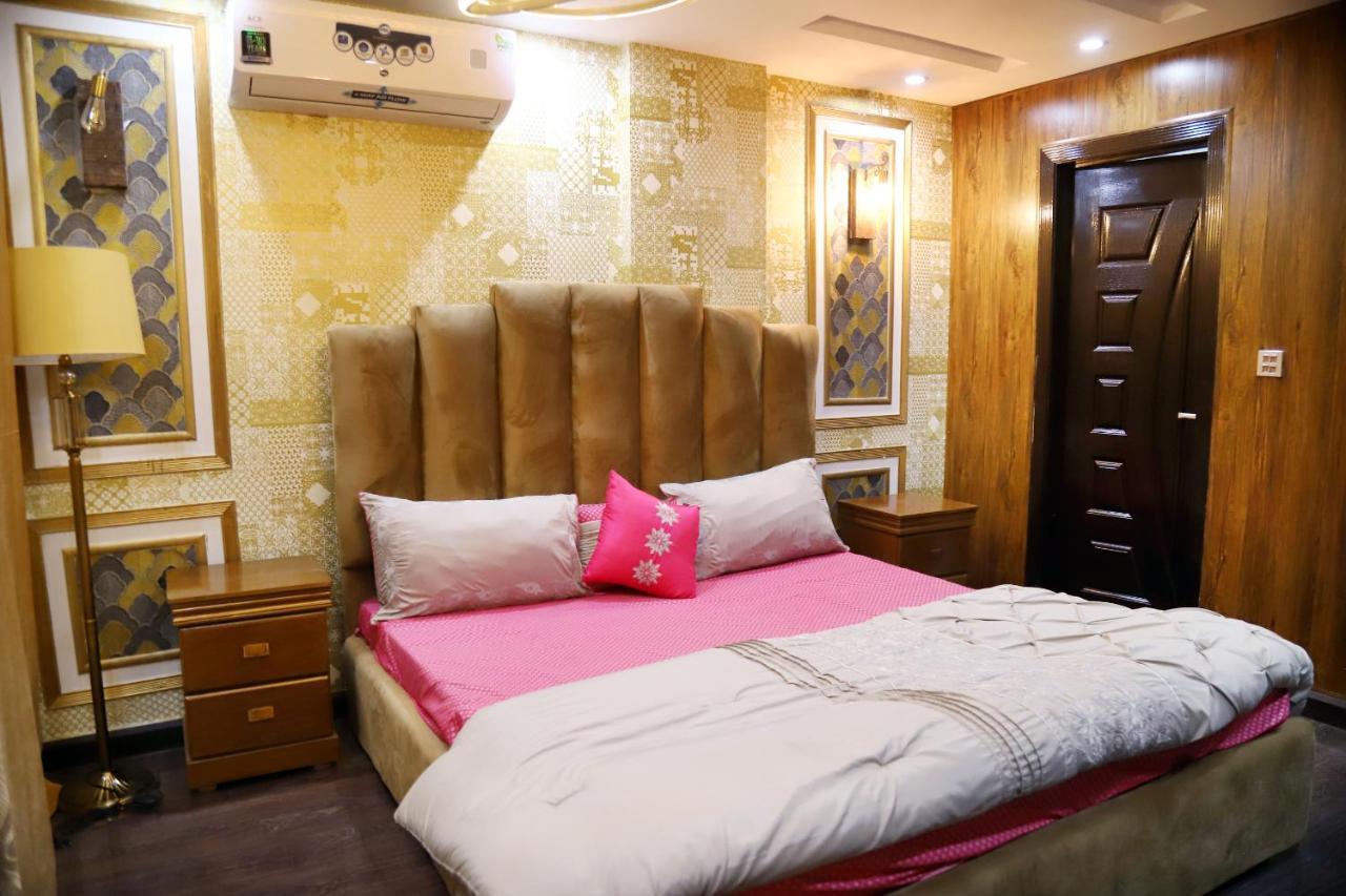 Adara Suites Lahore Buitenkant foto