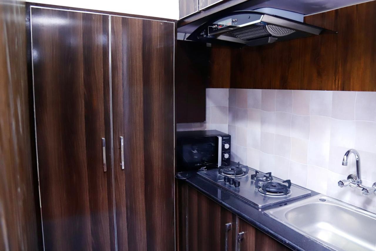 Adara Suites Lahore Buitenkant foto